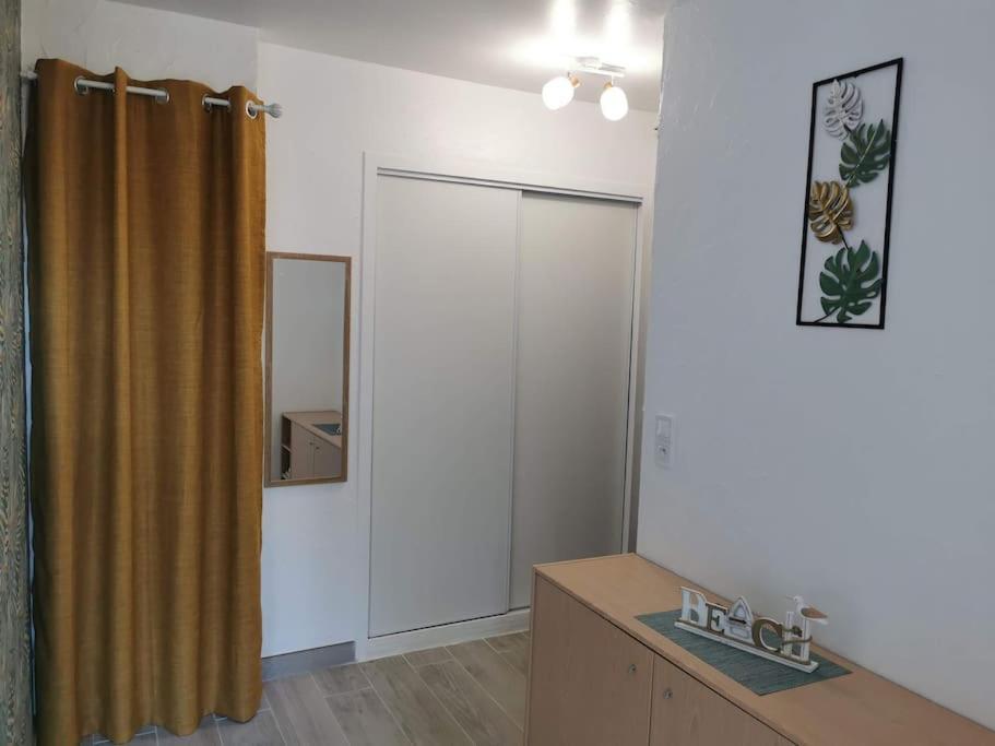 Appartement Acces Direct A La Plage Bernieres-sur-Mer Екстер'єр фото