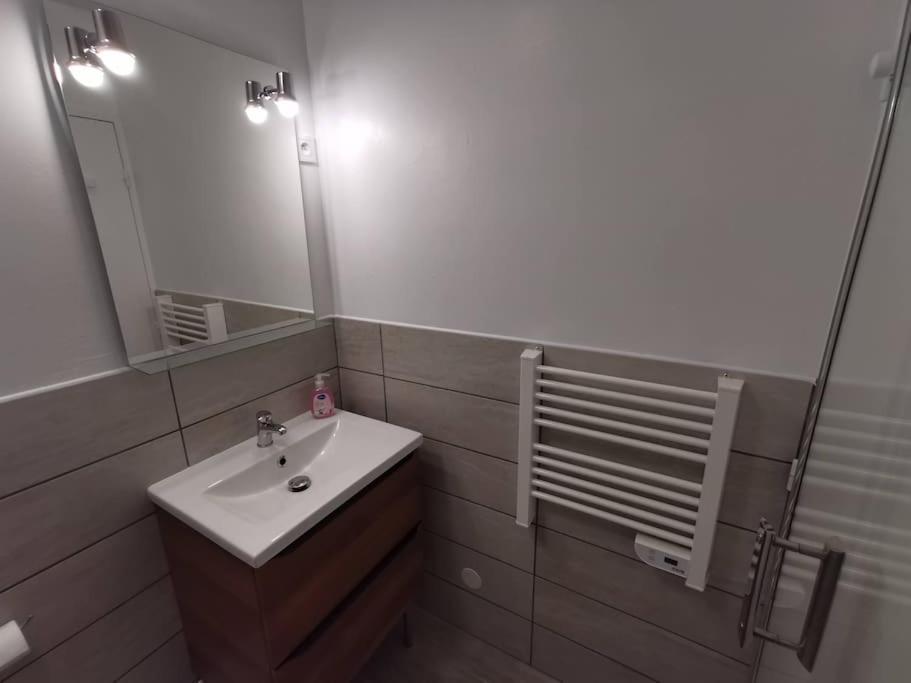 Appartement Acces Direct A La Plage Bernieres-sur-Mer Екстер'єр фото