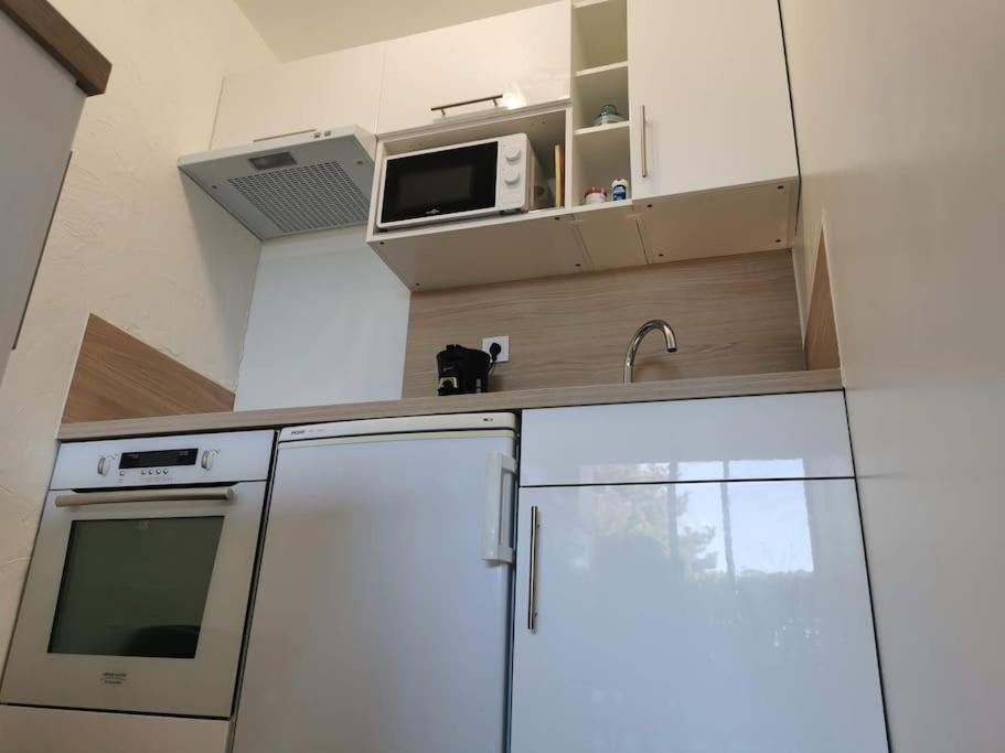 Appartement Acces Direct A La Plage Bernieres-sur-Mer Екстер'єр фото