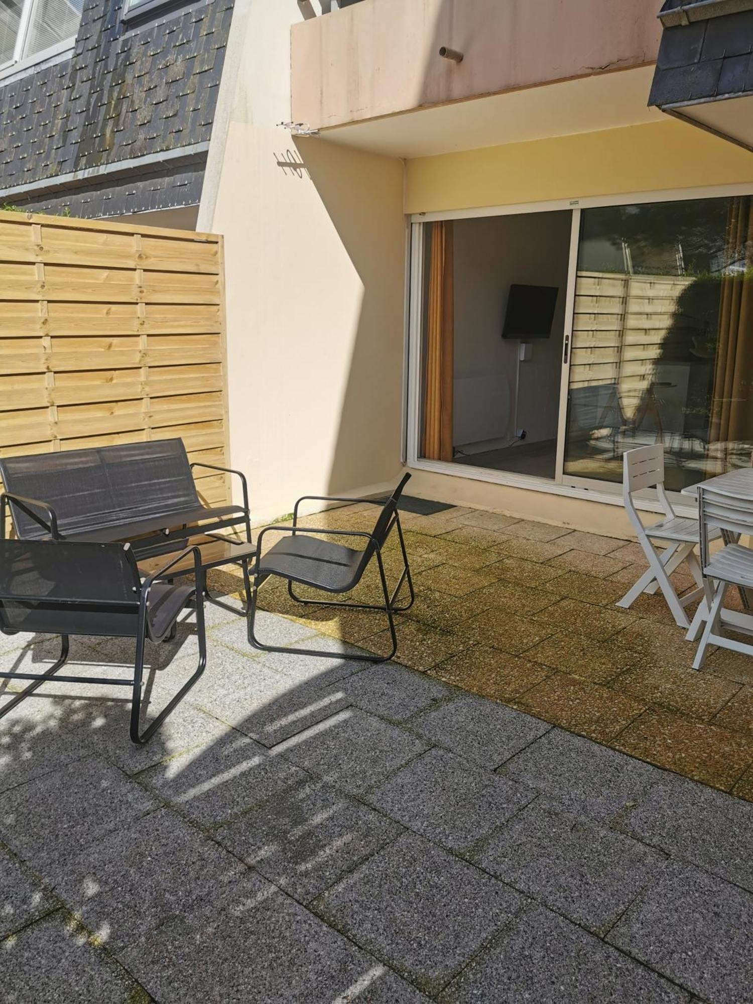 Appartement Acces Direct A La Plage Bernieres-sur-Mer Екстер'єр фото